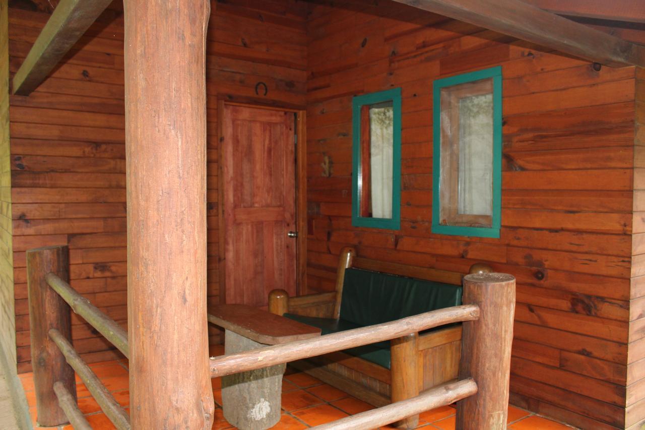 Cabanas Alpinas Lopez Fontes บาเญเดบราโว ภายนอก รูปภาพ